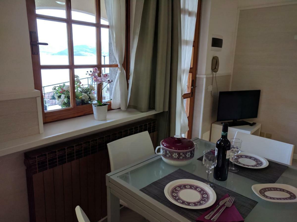 Gina'S Apartment 里瓦迪索尔托 外观 照片