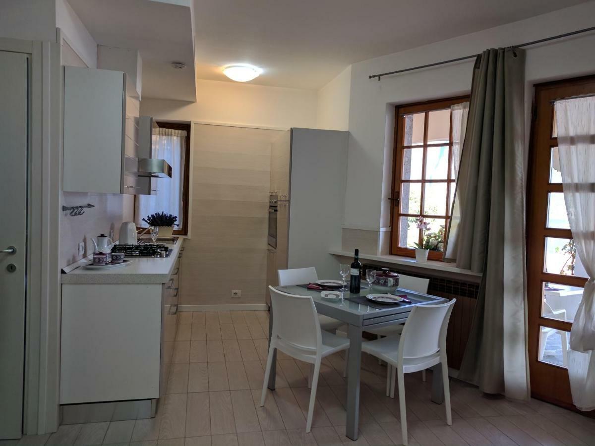 Gina'S Apartment 里瓦迪索尔托 外观 照片